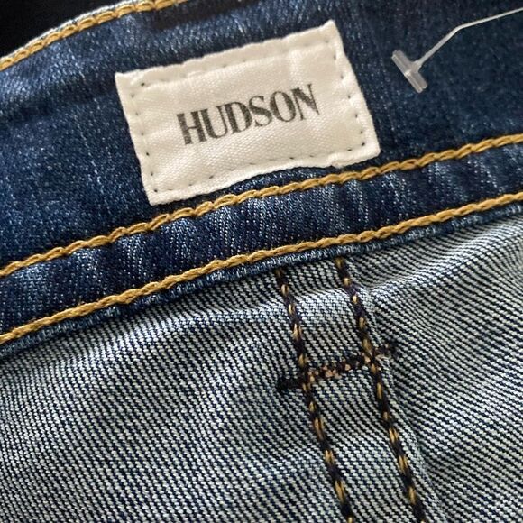 #513 HUDSON Signature Mid Rise Bootcut Jeans - Picture 9 of 11